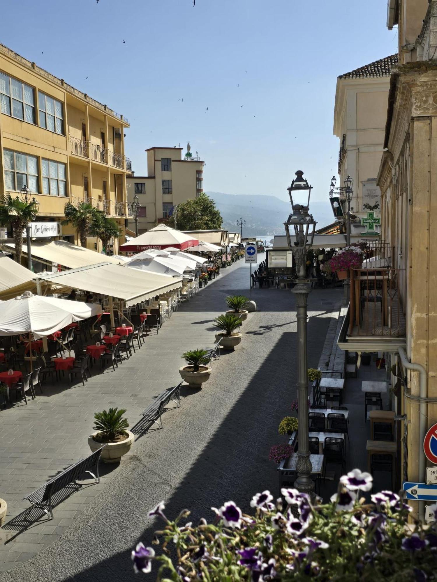 La Meridiana - Centro Storico Di Pizzo Εξωτερικό φωτογραφία